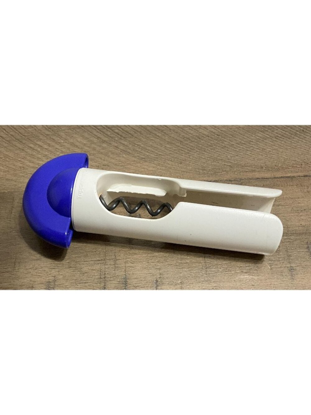 Tupperware Wine Opener Corkscrew Uplifter White Blue Vintage